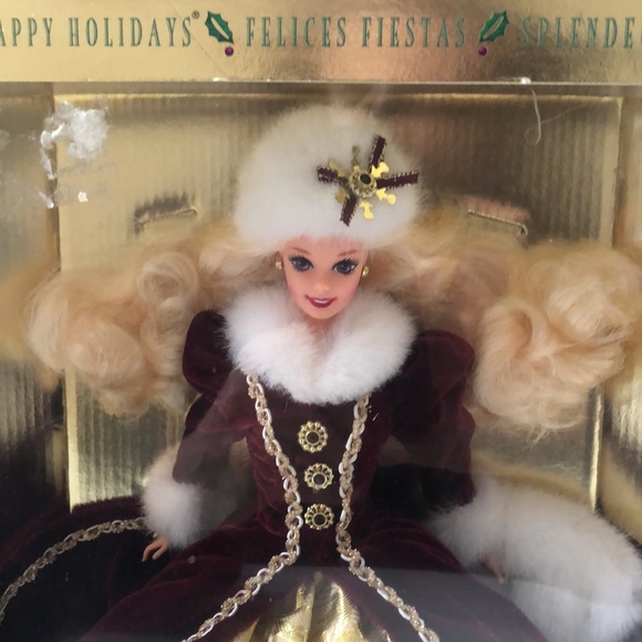 ⭐️Host Pick⭐️ - 1996 Barbie Happy Holidays - Picture 3 of 15